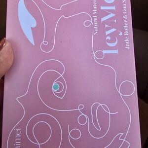 Pink Jade Roller & Gua Sha Set